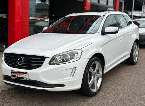 VOLVO XC60 2.0 T5 R DESIGN TURBO GASOLINA 4P AUTOMÁTICO